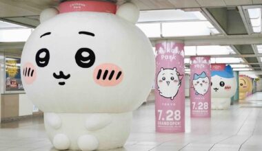 Giant Chiikawa statues appear in one of Tokyo’s most confusing train stations【Photos】