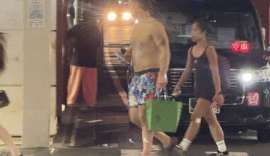 Idiot foreigner with no shirt on walking around Shijo Downtown