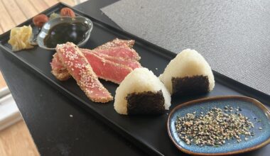 Tuna tataki w/ponzu, onigiri w/furikake, umeboshi (homemade)