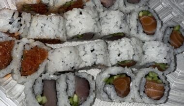 Yellowtail, salmon, & spicy tuna
