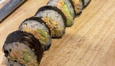 Made some spicy salmon rolls