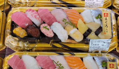 [i ate] grocery store sushi ($13 usd)