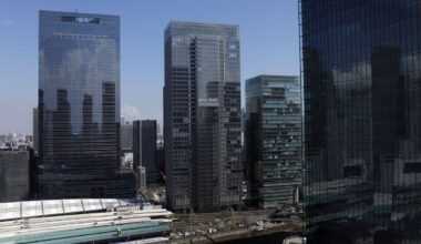 Goldman sells 5 floors of an office building in Marunouchi to JR East for ¥50 billion ($337 Million)