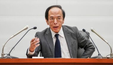 Yen falls sharply to the upper 150 yen range, hitting its lowest level in four months on the Tokyo market as the Bank of Japan takes a cautious stance