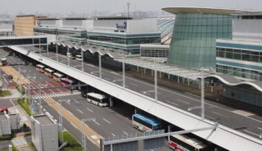 Record Tokyo-area rain triggers Haneda flight cancellations hitting 20,000-plus passengers