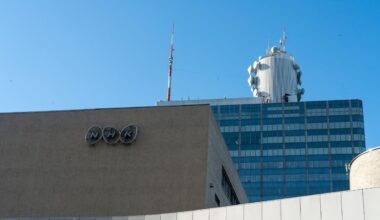 Starting in October, will people be charged NHK One monthly internet reception fee of 1,100 yen just for owning a smartphone?