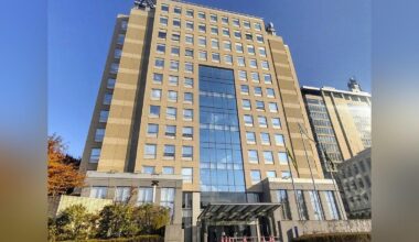 Teacher at Tochigi Highschool suspected of voyeurism at school where he worked. He sneaked in at night and repeatedly changed SD cards. More than 20 cameras discovered