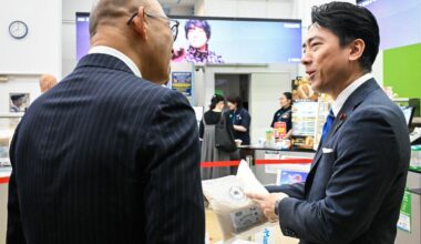 Japan Agriculture hoards new rice, preventing rice prices from falling- The Koizumi Rice Stockpile Sale is exacting a heavy toll on new rice prices rather than relieving them (Japanese)
