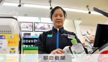 In Ginza, there are stores where everyone except the manager is a foreigner, but the convenience store industry is still lacking workers