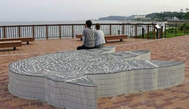 Visitors find new resting spot in "Godzilla's footprint"