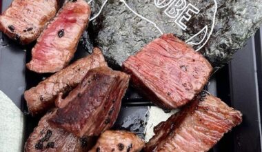 KOBE Beef: MUST-TRY streetfood in Kobe Chinatown, Japan 🇯🇵 🥩 Itadakimasu! Enjoy watching the video.