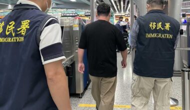 Japanese tourist deported for waving Chinese flag in Taipei