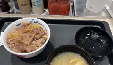 Meal for ¥350 or $2.