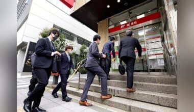 Japan Post reports over 150,000 cases of inappropriate roll calls involving mopeds... Nearly 60% of post offices have flaws