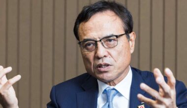 Suntory chairman to step down amid illegal drug allegations