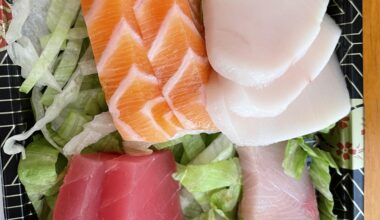 What is the fish at the top right?