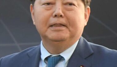 LDP presidential candidate Hayashi said that Prime Minister's salary of 40 million yen is "low" by comparing it to salaries of CEO's of listed companies