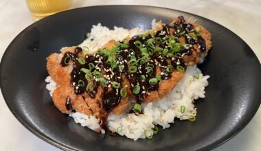 Nagoya-style miso katsudon