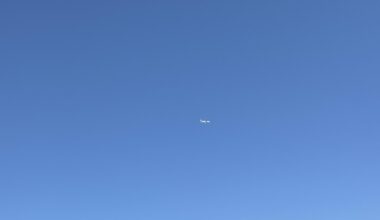 I wonder where that plane is going.✈️😔