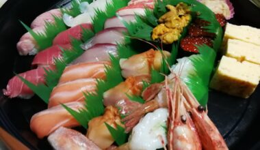 Example of a Japanese takeaway sushi pack