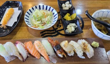 Sushi Lunch in Korea, 11,000 KRW total. (≈7.8 USD)