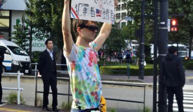 i thought this guy was welcoming Trump until...