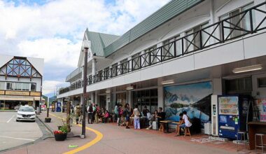 Unruly tourists now risk fine of up to 50,000 yen in Hakuba