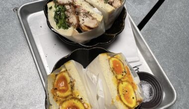 Egg and chicken Sandos