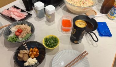 Made pork & seafood okonomiyaki