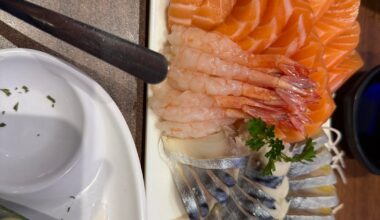 I love eggs on sashimi