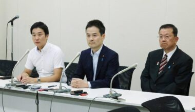Nippon Ishin expels three member lawmakers