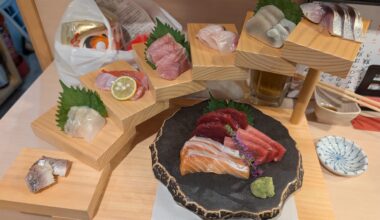 Visiting Asakusa and just had this AMAZING assortment. Not sure what any of it is. Advice?