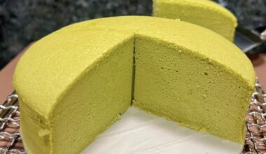 Matcha Soufflé Cheesecake