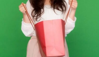 Foreign tourists spending at Japanese department stores dropping rapidly, study says