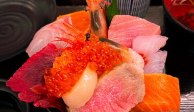 When Nijo seafood market it too crowded, just go in front. Sapporo