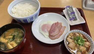 ¥490 yen breakfast at Nakau