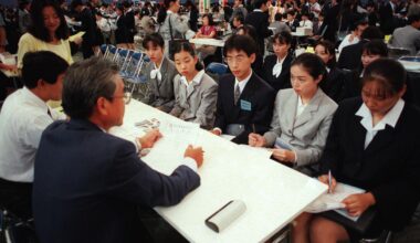 Retirement Crisis Facing Graduates of Japan’s Lost Decades