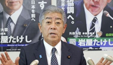 Japan's foreign minister cautious on Palestinian statehood recognition