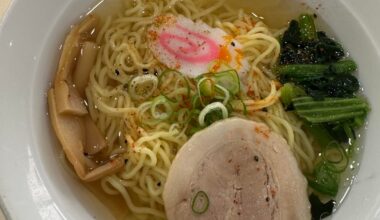 A humble salt ramen from Poppo
