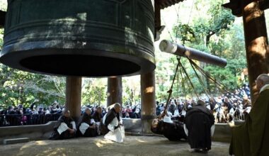 Kyoto temple to require reservations, 3,000-yen to see New Year's Eve bell ringing