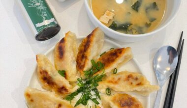 Veggie gyoza & miso soup