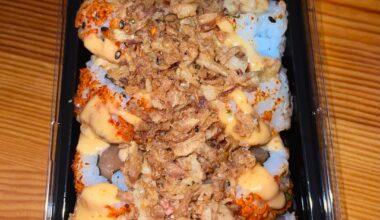 Spicy Salmon Avocado 🌶️