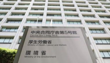 Japan Panel OKs Smaller Cuts to Welfare Benefits