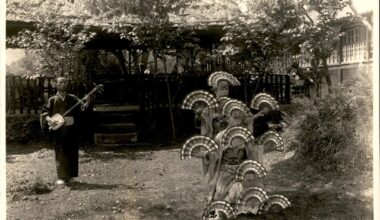 1920s "Japan Geisha Girls Dancing"