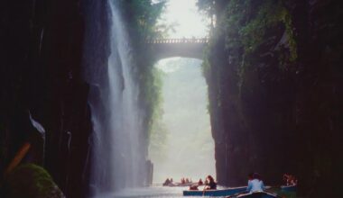Takachiho Gorge in Miyazaki [OC]