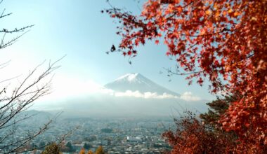 Few pictures of Mount Fuji I managed to snap before it disappeared for the rest of the day