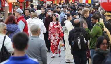 Japan sees 3.9 mil. foreign visitors in Oct., second highest monthly figure