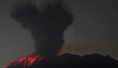 Sakurajima volcano erupts in southwest Japan, creating 4,400 m-high plume
