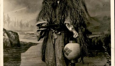 1920s image of undated Japanese Samurai near Mount Fuji