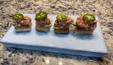 Spicy tuna crispy rice